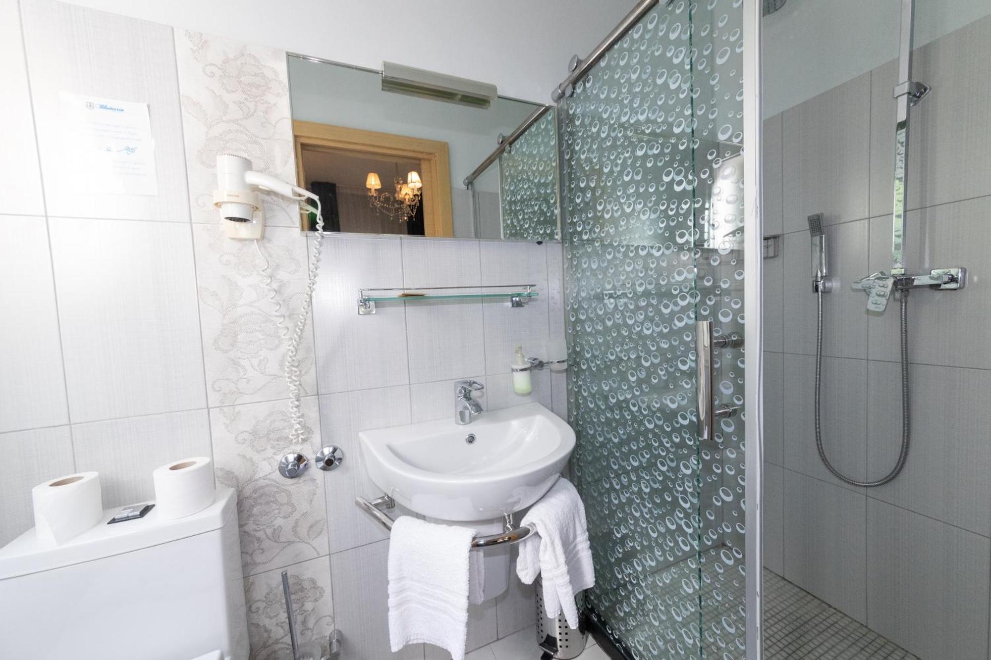 Blumarin Hotel ลิโดดิเยโซโล ภายนอก รูปภาพ