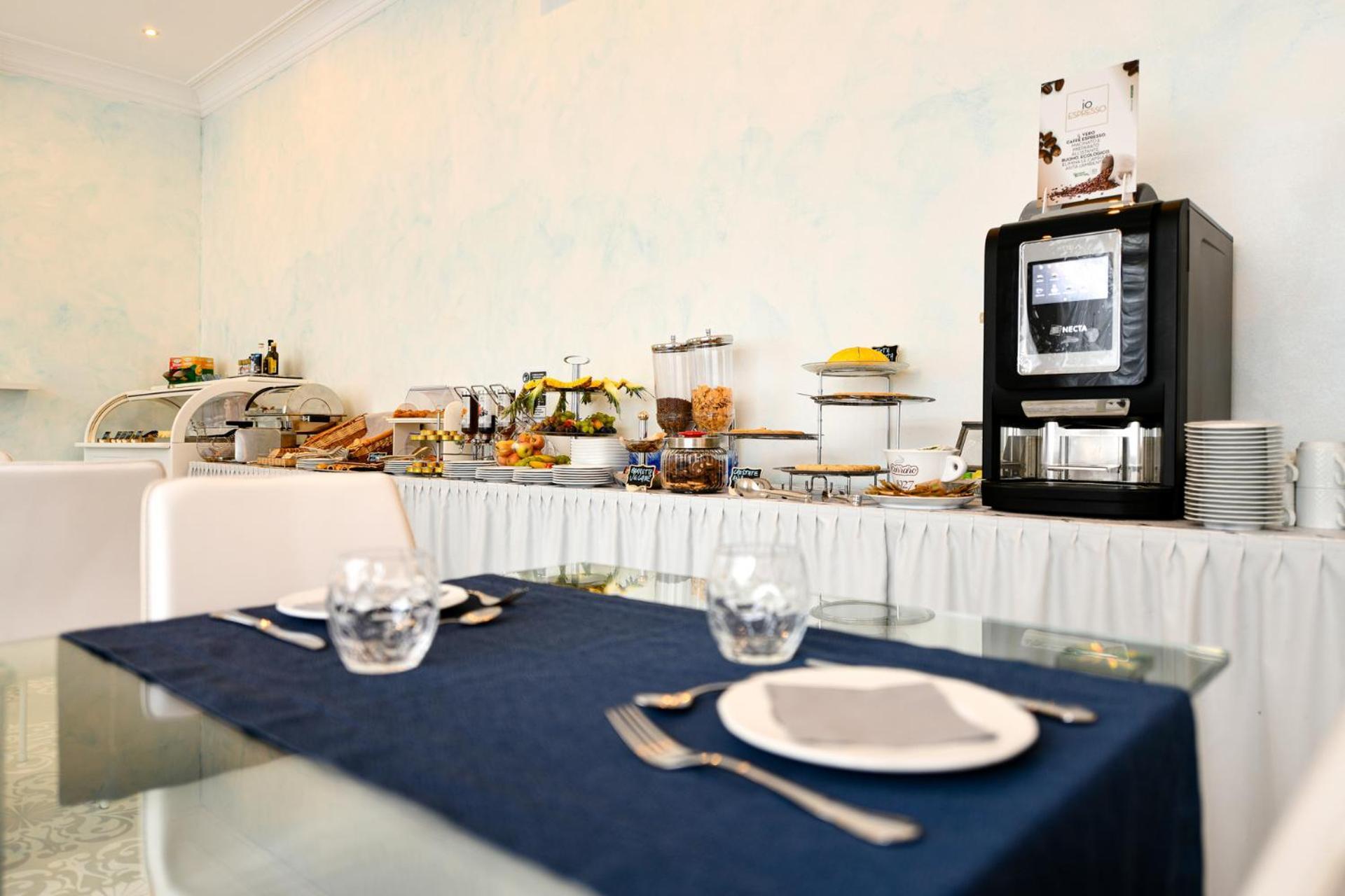 Blumarin Hotel ลิโดดิเยโซโล ภายนอก รูปภาพ