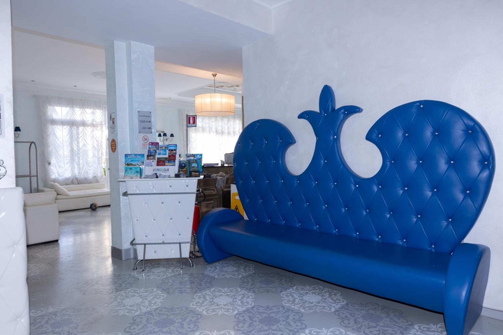 Blumarin Hotel ลิโดดิเยโซโล ภายนอก รูปภาพ